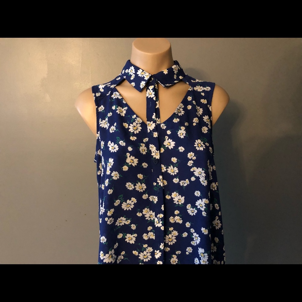 Forever 21 Floral Button Down Shirt